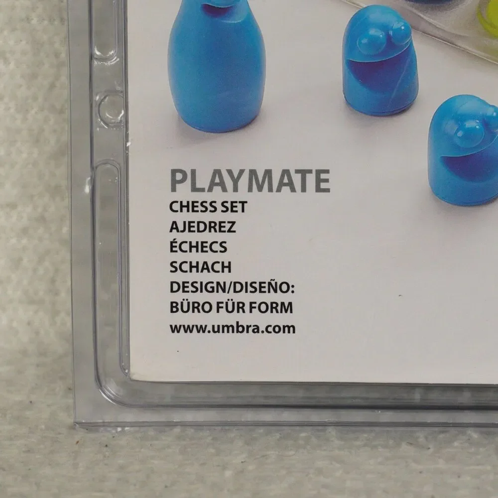 Umbra Playmate Chess Set Blue and Lime Rubber Game Pieces Buro fur Form Monster